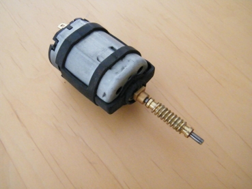 Gebrauchter Motor für den Antrieb der Saeco Brüheinheit