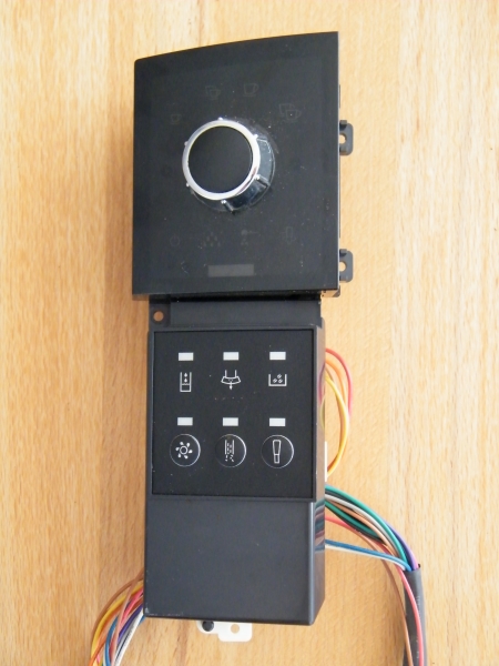 Gebrauchte Elektronik mit Dampfventilbeleuchtung aus Jura C5