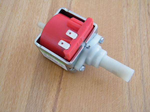 Gebrauchte Ulka EP5 Pumpe für Saeco, rot, Kunststoffanschluss
