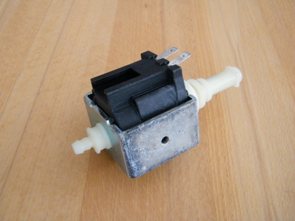 Gebrauchte Sysko Pumpe (schwarz) für Jura, Bosch, Siemens, Miele, Melitta, Nivona