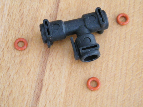 Gebrauchter Fluid Anschluss T-Form (V3) inkl. Dichtungen